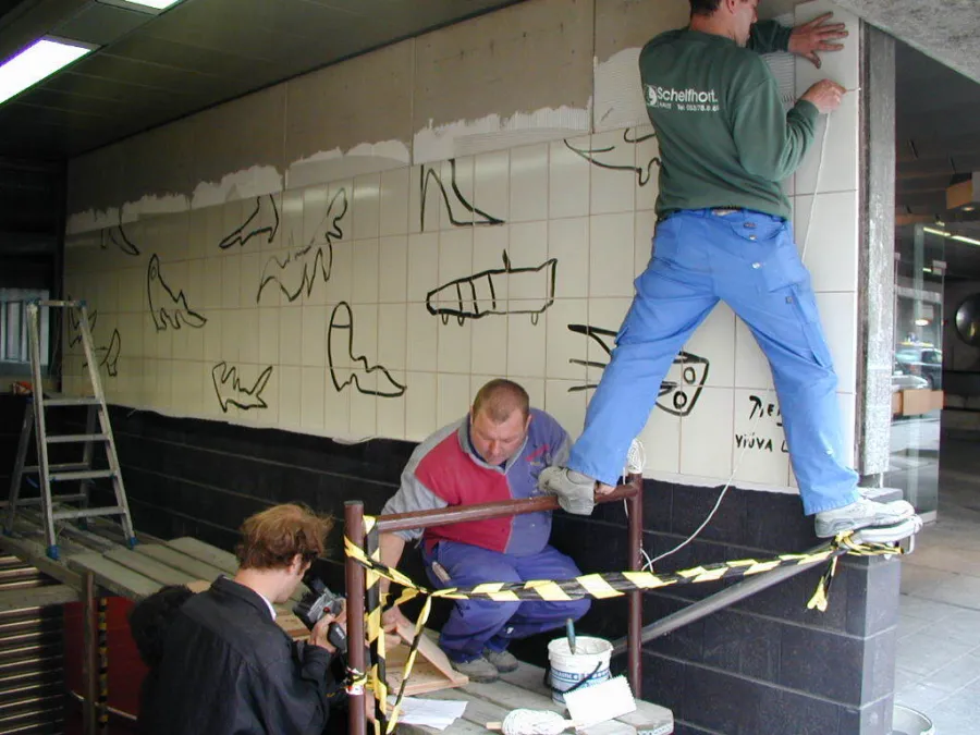 Benoitvan Innis 2000 Metrostation Maalbeek 6