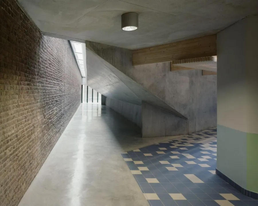 Faculteit Recht Universiteit Hasselt, ontwerp Benoît, herbestemming noAarchitecten